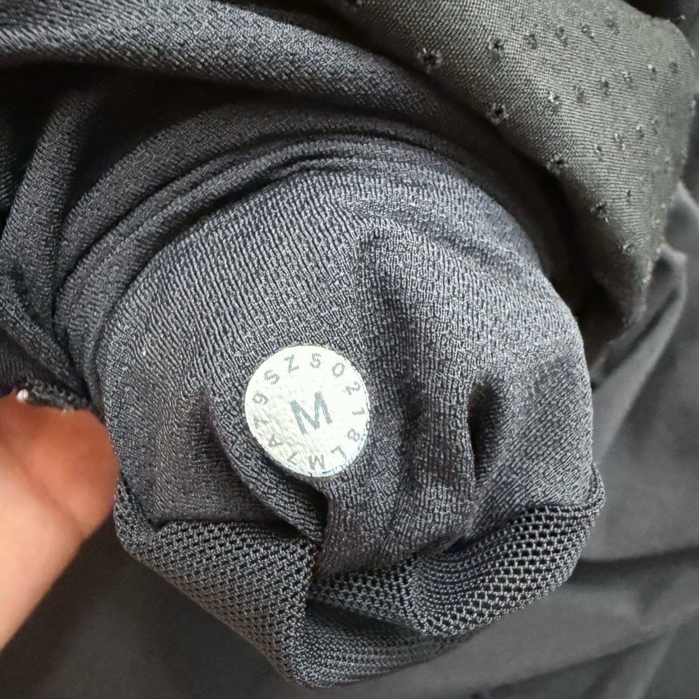 Lululemon Switch Up Short 6” Black Medium - Picture 7 of 8